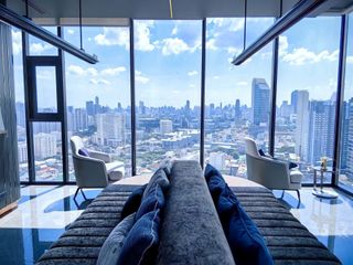 À louer studio condo à Huai Khwang, Bangkok