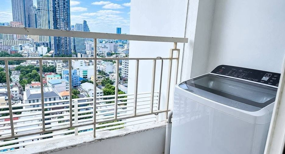 For rent スタジオ condo in Sathon, Bangkok