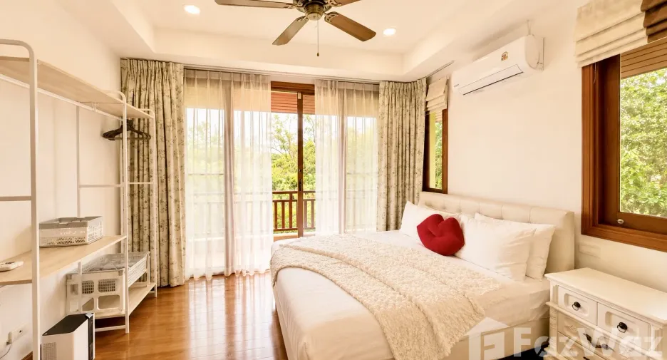 For rent 4 ベッドルーム villa in Thalang, Phuket