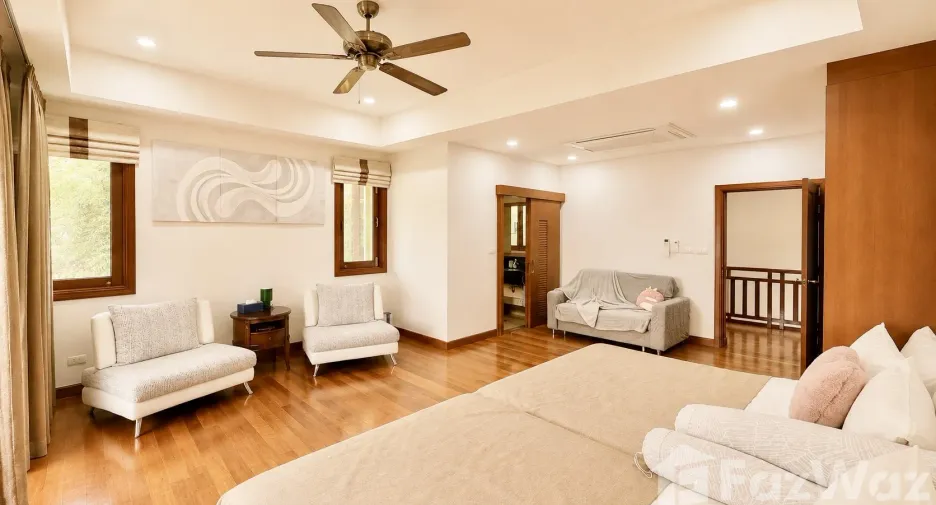 For rent 4 ベッドルーム villa in Thalang, Phuket