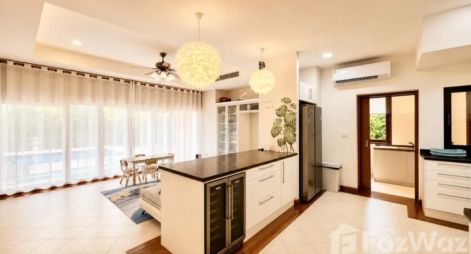 For rent 4 ベッドルーム villa in Thalang, Phuket