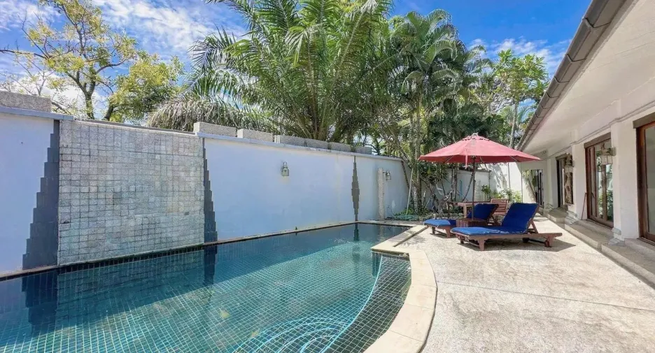 For sale 4 bedrooms villa in Kathu, Phuket