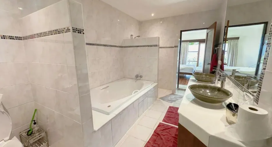 For sale 4 bedrooms villa in Kathu, Phuket