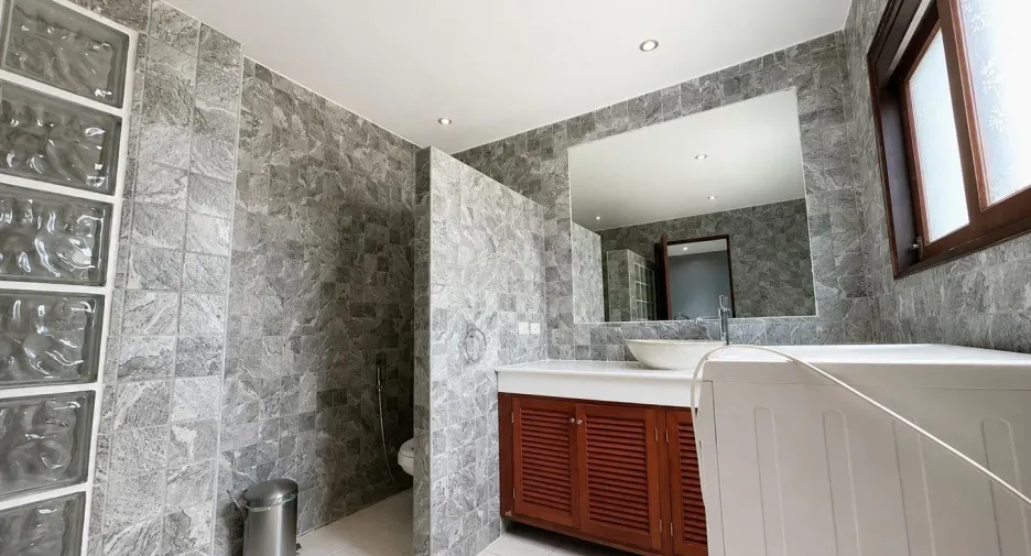 For sale 4 bedrooms villa in Kathu, Phuket