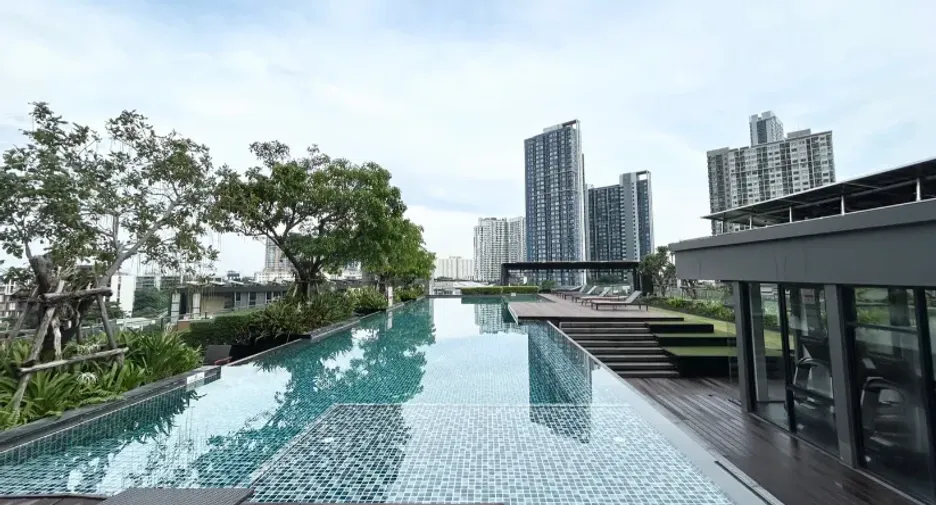 For rent 1 bed condo in Watthana, Bangkok