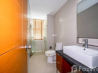 Condo en alquiler de 1 habitaciones en Khlong San, Bangkok