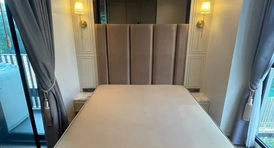 Condo en venta de 2 habitaciones en Thon Buri, Bangkok