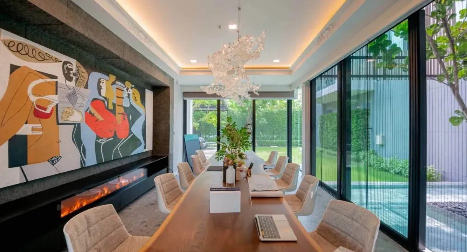 Haus zur Miete mit 5 Zimmer in Saphan Sung, Bangkok