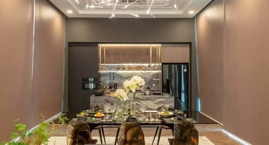 Haus zur Miete mit 5 Zimmer in Saphan Sung, Bangkok