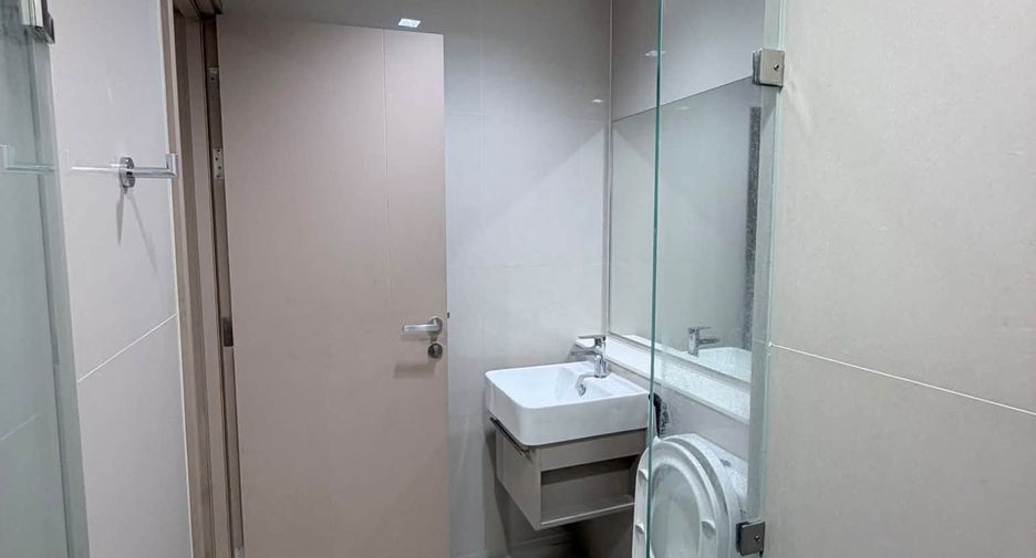 For sale 1 Beds condo in Thon Buri, Bangkok