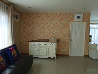 À vendre 3 chambres maison à Si Racha, Chonburi