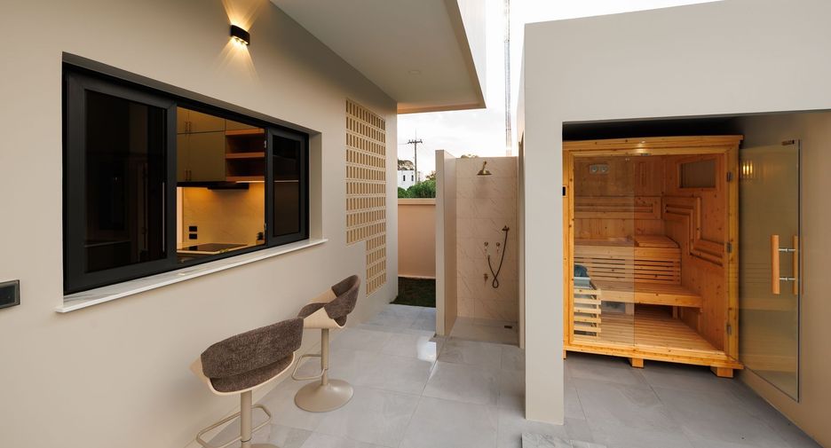 For sale 4 bedrooms villa in Mueang Chiang Mai, Chiang Mai