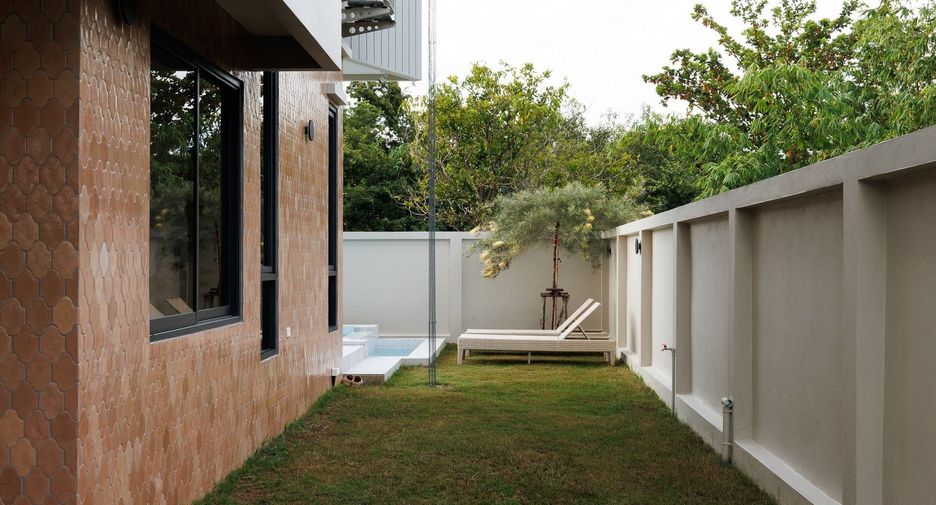 For sale 4 bedrooms villa in Mueang Chiang Mai, Chiang Mai