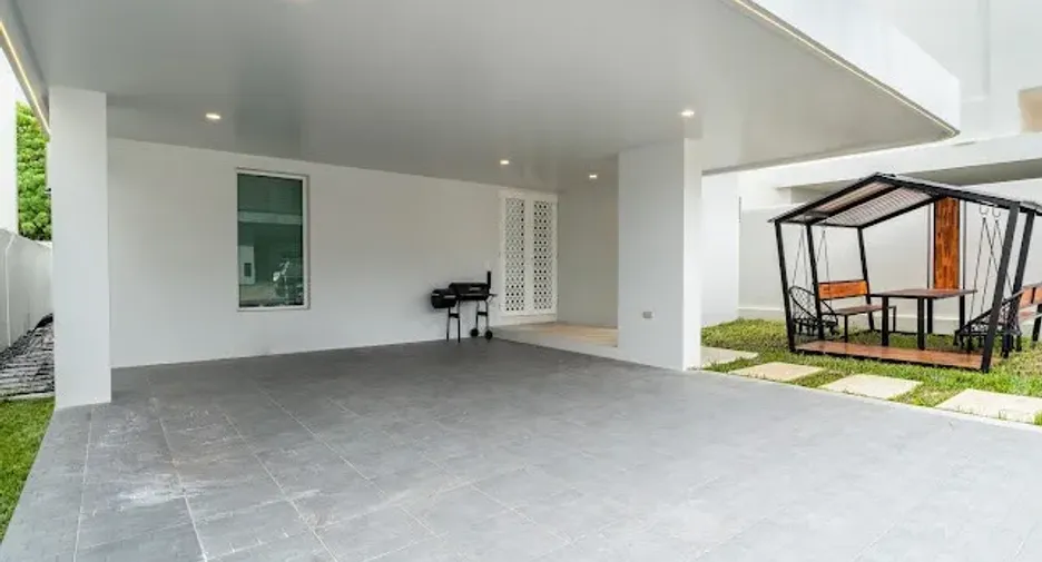 Villa en alquiler de 5 habitaciones en Kathu, Phuket