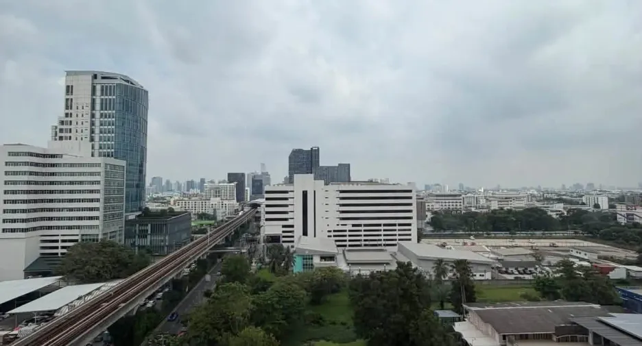 Condo en alquiler de 1 habitaciones en Phra Khanong, Bangkok