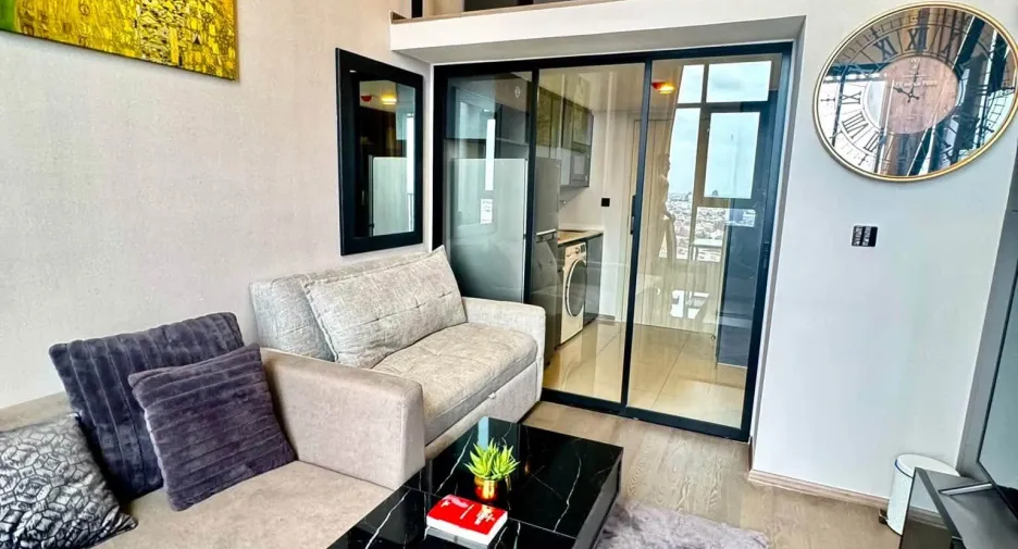 For rent 1 bed condo in Bang Rak, Bangkok