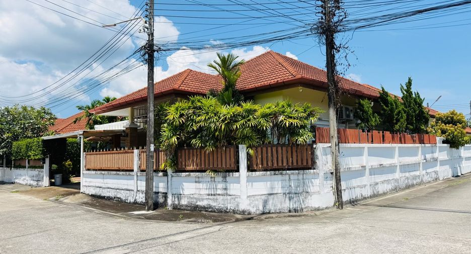 For sale 3 bedrooms house in Mueang Phuket, Phuket