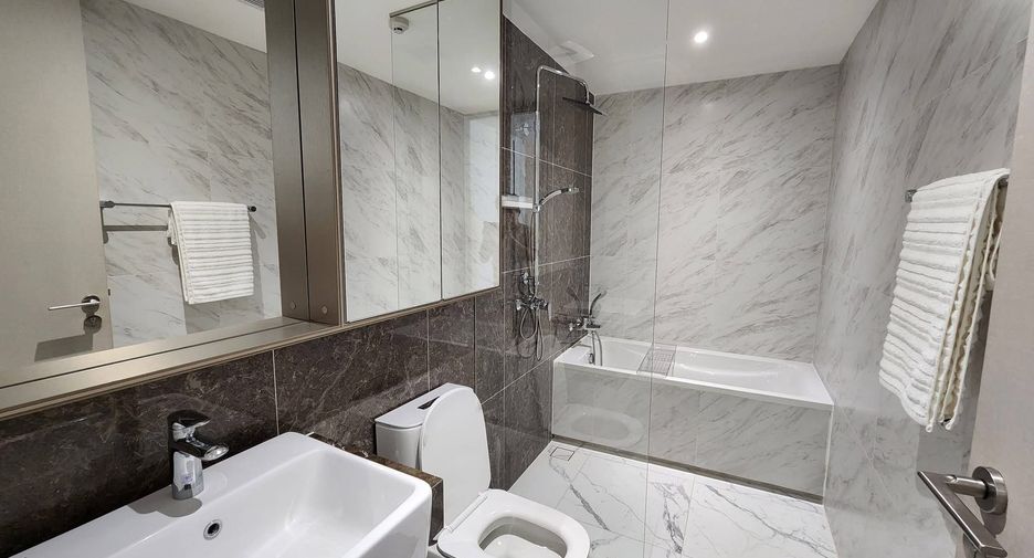 For rent 1 bed condo in Khlong Toei, Bangkok