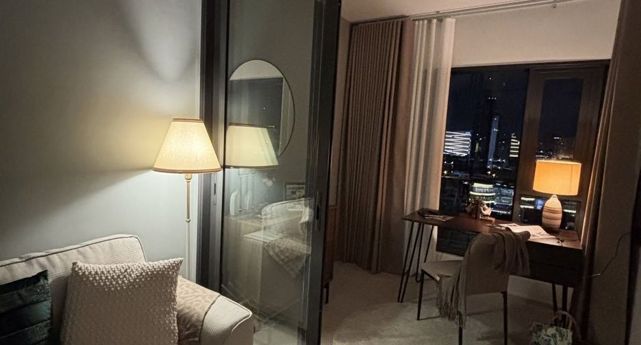 Condo en alquiler de 1 habitaciones en Khlong San, Bangkok