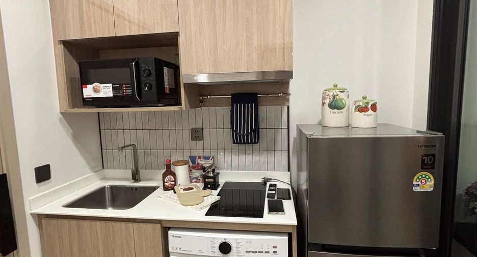 Condo en alquiler de 1 habitaciones en Khlong San, Bangkok