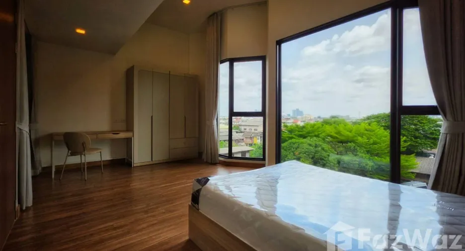 For rent 3 bedrooms townhouse in Mueang Samut Prakan, Samut Prakan