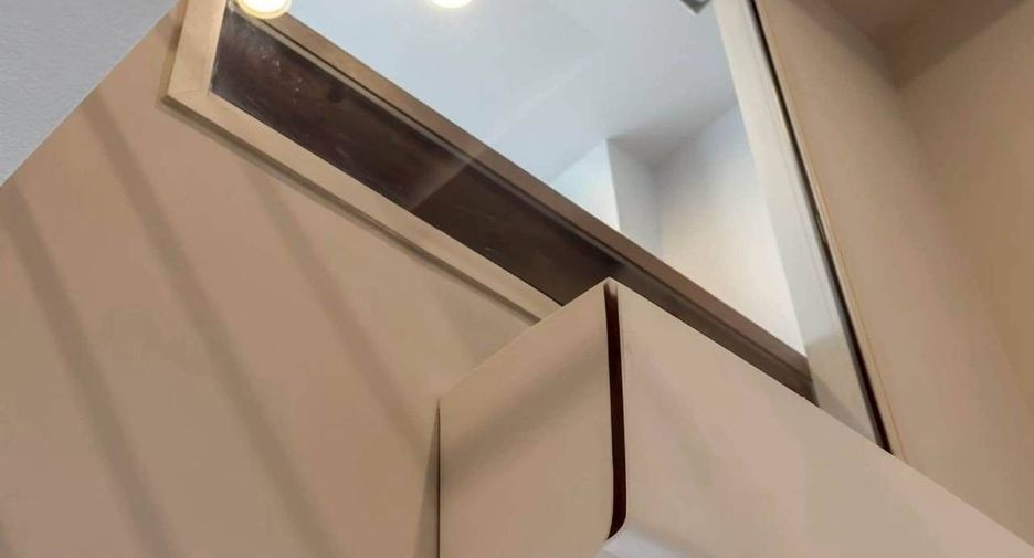 Wohnung zur Miete mit 2 Zimmer in Bang Rak, Bangkok