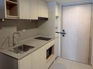 Wohnung zur Miete mit 2 Zimmer in Bang Rak, Bangkok