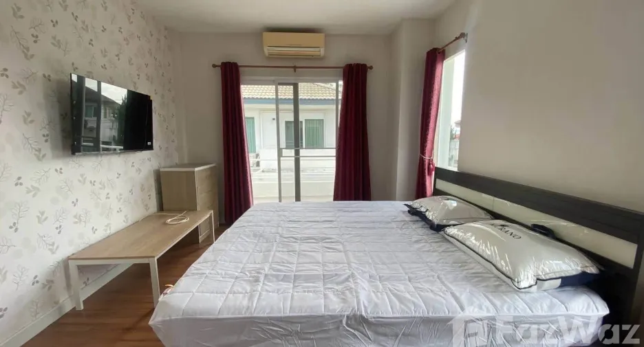 Casa en venta y en alquiler de 3 habitaciones en San Sai, Chiang Mai