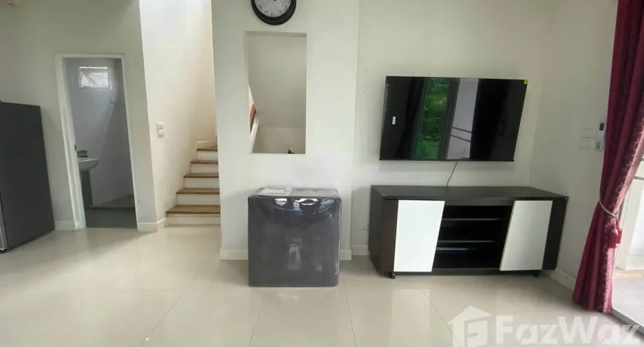 Casa en venta y en alquiler de 3 habitaciones en San Sai, Chiang Mai