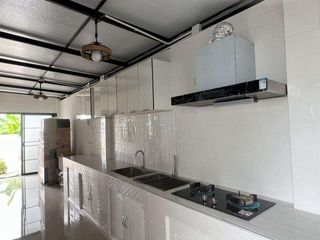 For rent 4 bedrooms house in Mueang Chiang Mai, Chiang Mai