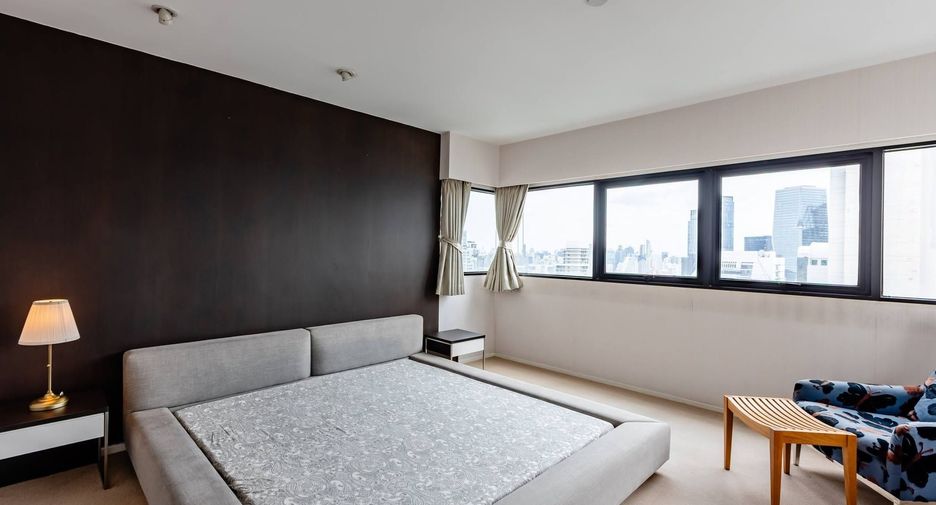 For rent そして for sale 3 ベッドルーム condo in Sathon, Bangkok