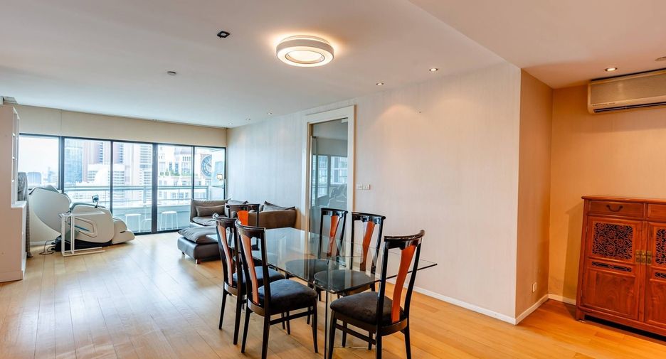 For rent そして for sale 3 ベッドルーム condo in Sathon, Bangkok