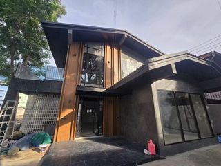 Gewerbefläche zur Miete in Phra Khanong, Bangkok