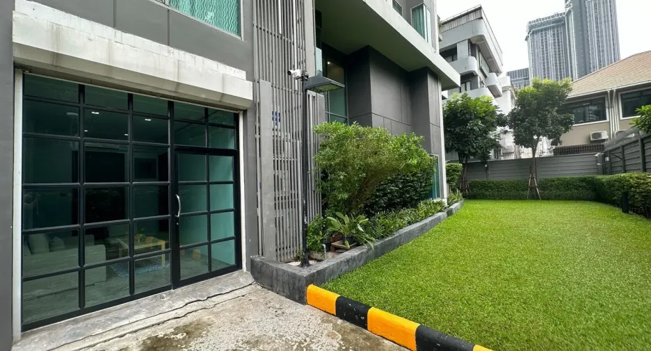 Wohnung zum Kauf mit 2 Zimmer in Watthana, Bangkok