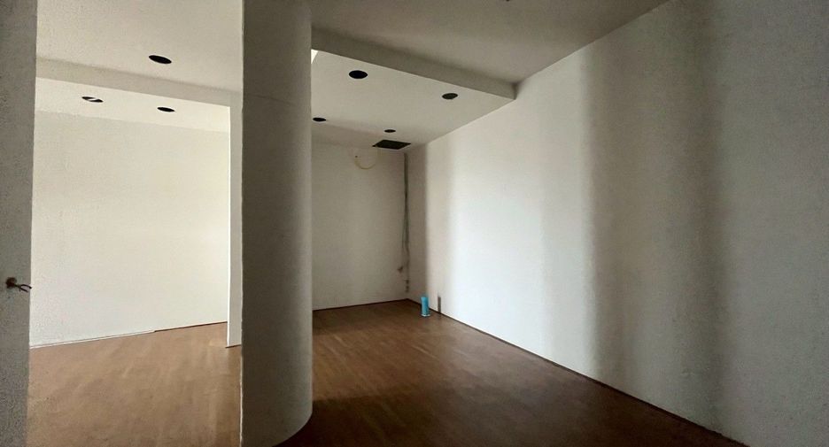 Büro zur Miete in Bang Na, Bangkok