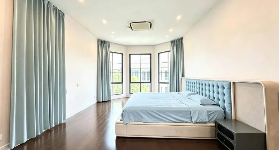 ขาย 5 ห้องนอน บ้านเดี่ยว ใน บางกะปิ, กรุงเทพฯ