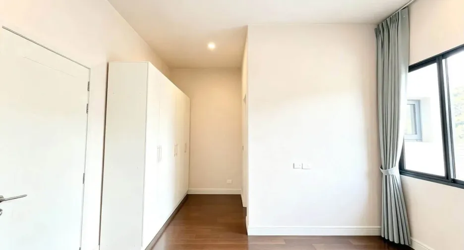 ขาย 5 ห้องนอน บ้านเดี่ยว ใน บางกะปิ, กรุงเทพฯ