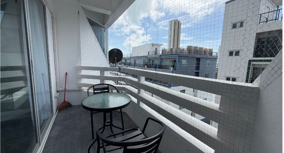 For sale and for rent studio condo in Jomtien, Pattaya