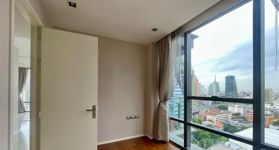 For rent 2 bedrooms condo in Sathon, Bangkok