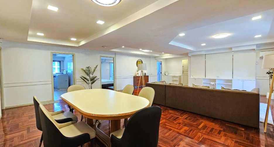 Condo en alquiler de 3 habitaciones en Watthana, Bangkok