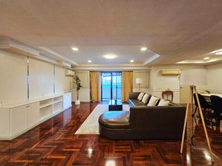 Condo en alquiler de 3 habitaciones en Watthana, Bangkok