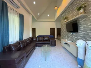 À louer 3 chambres villa à Bang Lamung, Chonburi