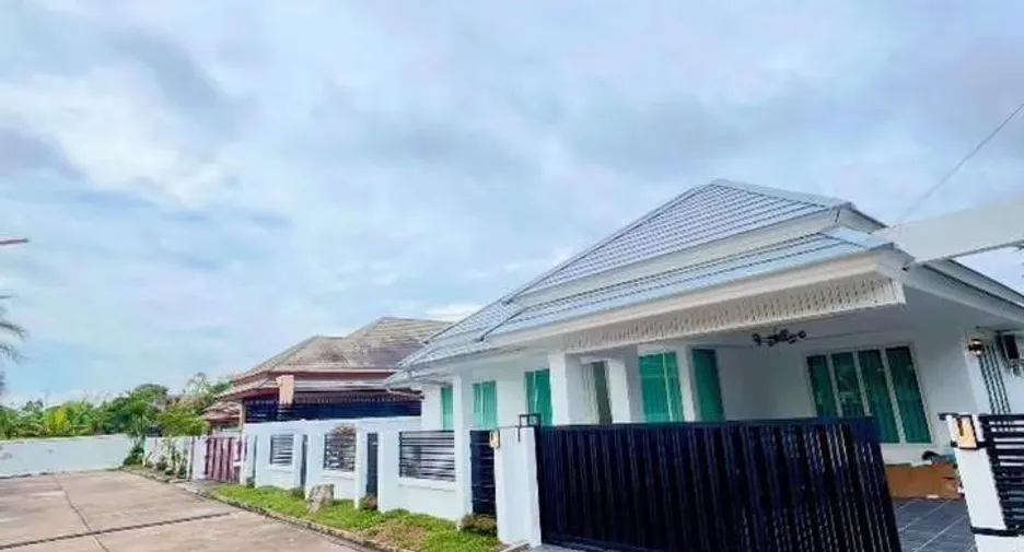 For sale 3 bedrooms villa in Huay Yai, Pattaya