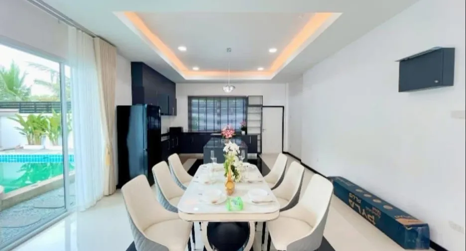 For sale 3 bedrooms villa in Huay Yai, Pattaya