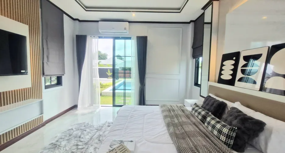For sale 4 bedrooms villa in Bang Lamung, Chonburi