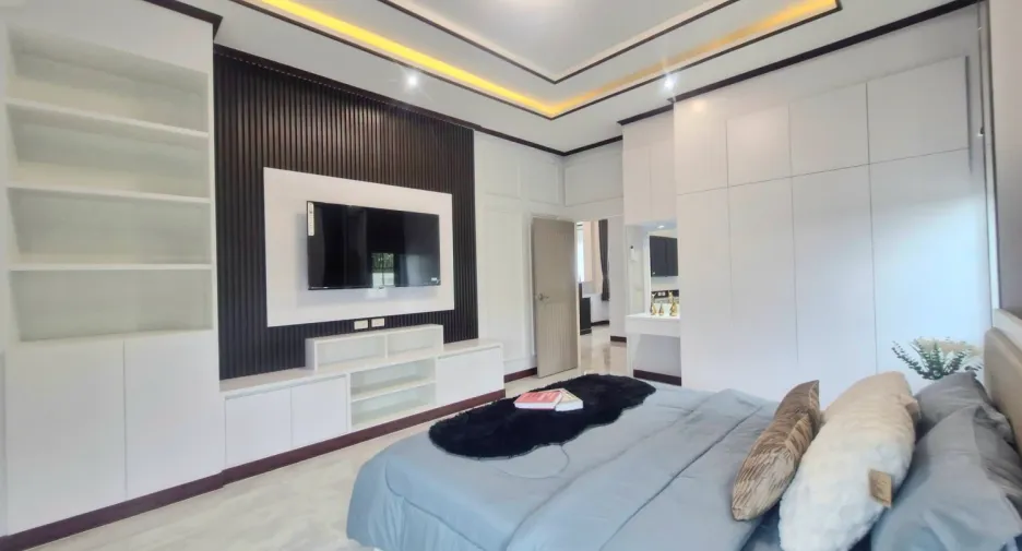 For sale 4 bedrooms villa in Bang Lamung, Chonburi