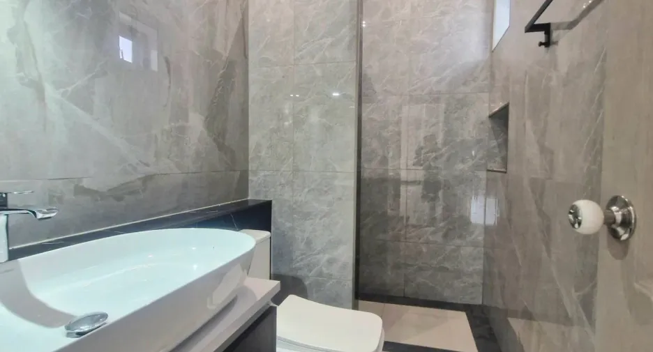 For sale 4 bedrooms villa in Bang Lamung, Chonburi