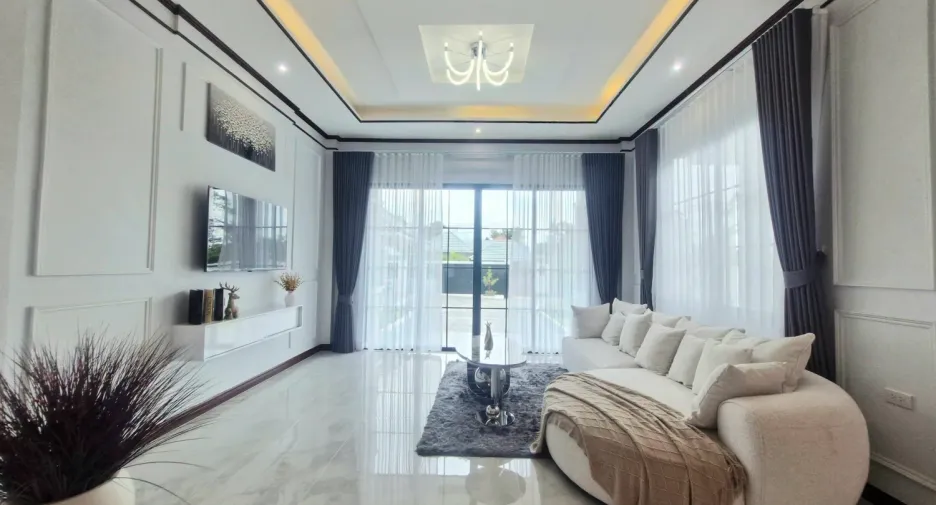 For sale 4 bedrooms villa in Bang Lamung, Chonburi