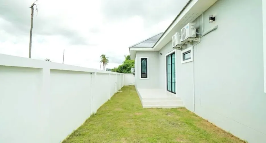 For sale 4 bedrooms villa in Bang Lamung, Chonburi
