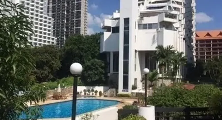 For sale 2 bedrooms condo in Bang Lamung, Chonburi